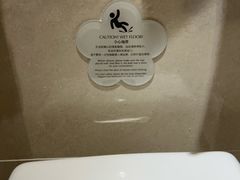 -南京双门楼宾馆(盐仓桥地铁站阅江楼店)