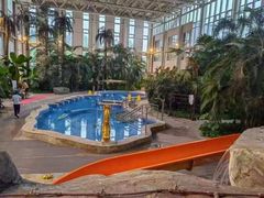 -中家鑫园温泉酒店鑫悦汤泉