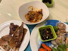 -亚龙湾希尔顿自助餐厅·海鲜·烧烤·沙滩BBQ·现场乐队