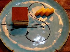 -SISTERS BAR RESTAURANT川意酒馆(嘉善老市H楼店)