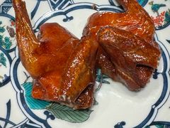 脆皮妙龄鸽-荣轩(新荣记环球金融中心店)