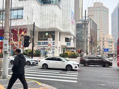 -上海来福士广场