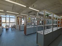 -无奔眼镜·蔡司·依视路授权店(马家堡店)