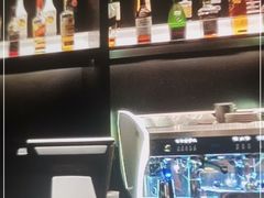 -星河吉酒店-BOND大堂吧·咖啡·简餐