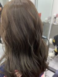 -LILI·HAIR SALON理理造型