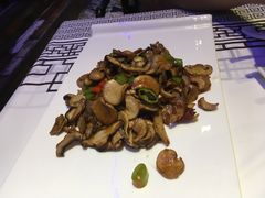 美极鲜三菌-尚岛私房菜(西方巷店)