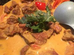 秦皇咖喱牛腩-云中界美食餐厅