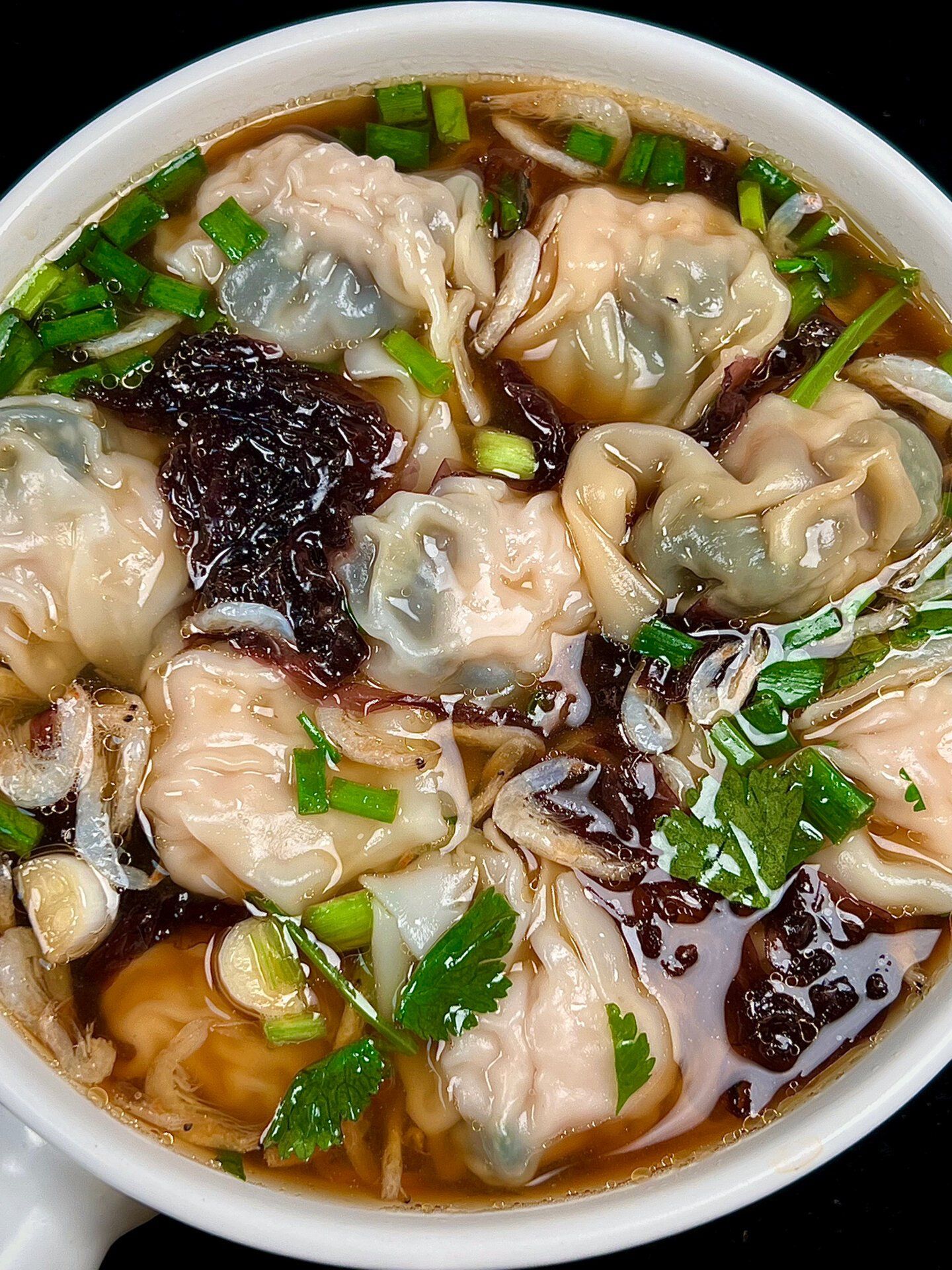 这皮蛋馅的馄饨,哇塞,绝了