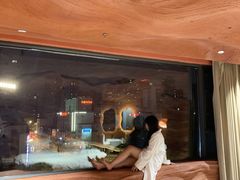 -幸栖洞穴设计酒店(成都春熙路店)