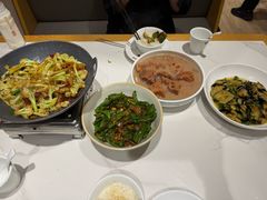 -饭橘汉江码头·乡野土菜馆(静安路店)