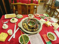 -山城年华老火锅(玉林店)