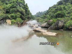 -梅岭铜源峡风景区