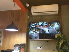 -八公叔叔宠物美容连锁(春申店)