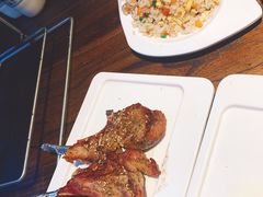 苏尼特金质烤羊排-三个蒙古大叔羊肉串(大宁店)