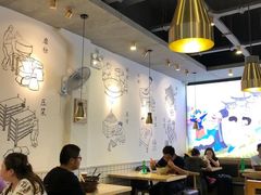 大堂-蒙自源米线大王(昆明站店)