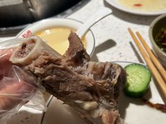 -三人行骨头王火锅(长寿店)