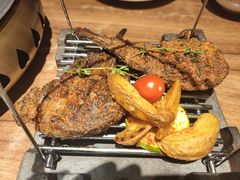 炭烤羊排-耶里夏丽·丝路新疆菜·清真食品(徐汇南丹东路臻选店)