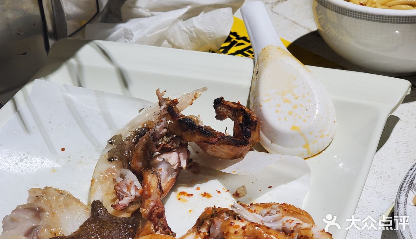 这鱼头绝了,太香了