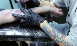 -脱白计划纹身集团