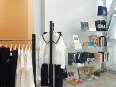 店内环境-Dover Street Market Singapore