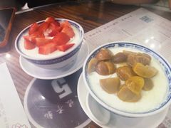草莓双皮奶-周大娘牛乳(旧寨古村总店)
