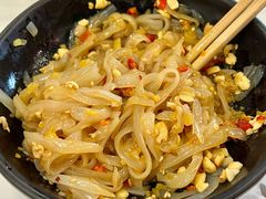 刮凉粉-东排食堂长沙小吃大排档(五一广场店)