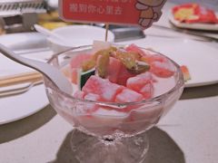 -海底捞火锅鲜切牛肉主题店(长寿路店)