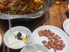 -乡土特色.冷锅鱼.牦牛肉汤锅