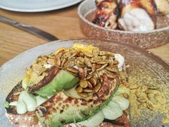 牛油果吐司-BOR Eatery(安福路店)