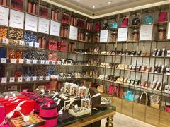 -VENCHI 闻绮(北京国贸商城店)