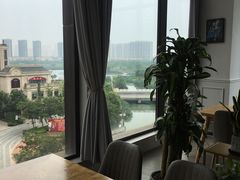-荣耀.西式融合餐厅(留云湖店)