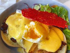 -The Sunny Side Cafe Station 1