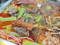 -在巷子里的烤肉店·螺蛳粉烤鱼·牛蛙(和美城店)