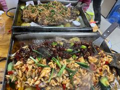 -宏兴烤鱼山庄(宣恩总店)
