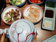 -明洞阿姨·韩式酱蟹烤肉·创意料理(三元桥店)