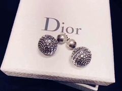 -DIOR迪奥(德基广场女装店)
