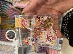 -新华书店(泉城路店)