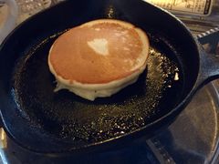 草莓松饼-春风十里咖啡馆