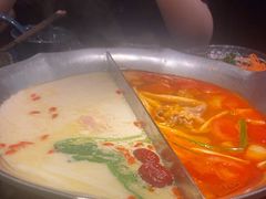 -湊湊火锅·茶憩(打浦桥日月光店)