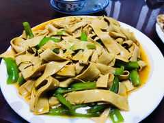 -蒙古缘饭店(额尔古纳云杉宾馆店)