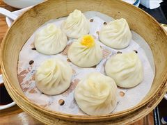 手拆蟹粉灌汤包-包小笼·金牌汤包(中山路店)
