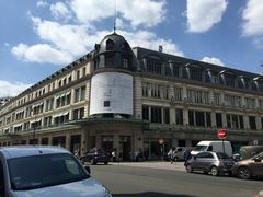 -乐蓬马歇百货公司(Rive Gauche)