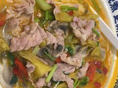 -粉小主·贵州酸汤牛肉粉(南京仙林金鹰店)