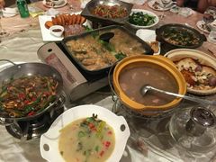 -鑫皇朝酒店(建设一路店)