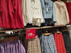 -优衣库(北京万柳华联购物中心店)