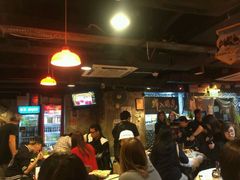 大堂-鲜入围煮花胶鸡海鲜火锅