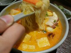 -大头虾越式风味餐厅(光明广场店)