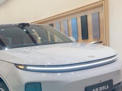 -理想汽车(世纪汇店)