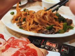 -粤潮牛肉火锅店(江南大道店)