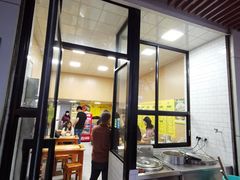 门面-兰州牛肉面(古美西路店)